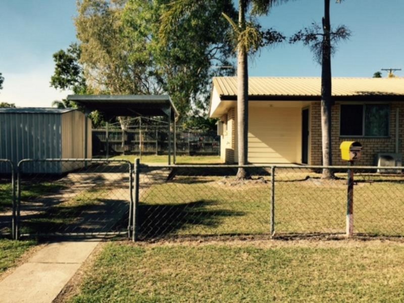 2 Price Avenue, Kawana QLD 4701